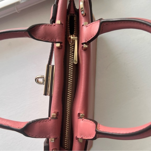 Michael Kors Tatiana Mini Leather Bag with lock charm - Picture 8 of 16